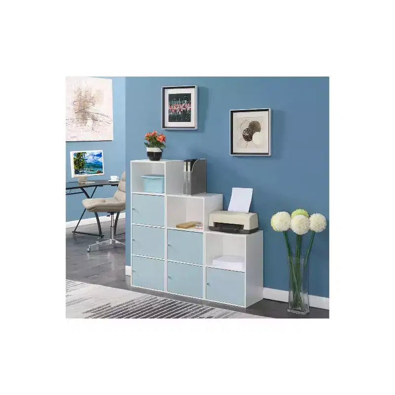 Armoire utilitaire en plastique avec 3 portes et 2 étagères, 45"H x 90"L