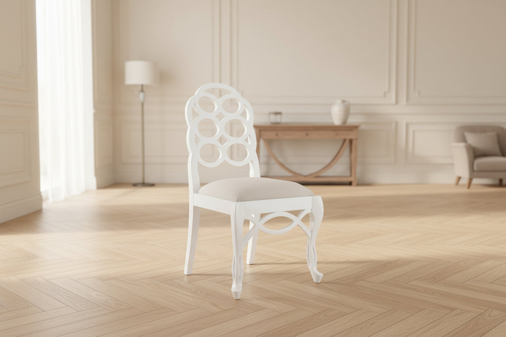 Chaise de salle à manger Loop en acajou laqué blanc avec treillis